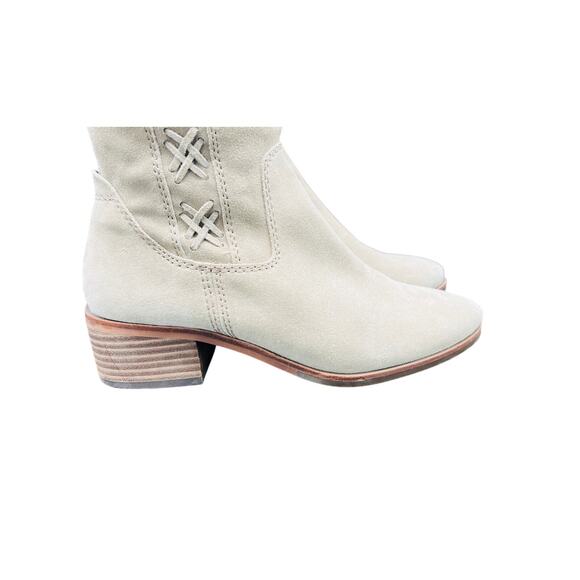 🤍 Vince Camuto Over The Knee Boots Beige Suede Size 7.5M Lace Detail Tall Chic - Picture 2 of 9